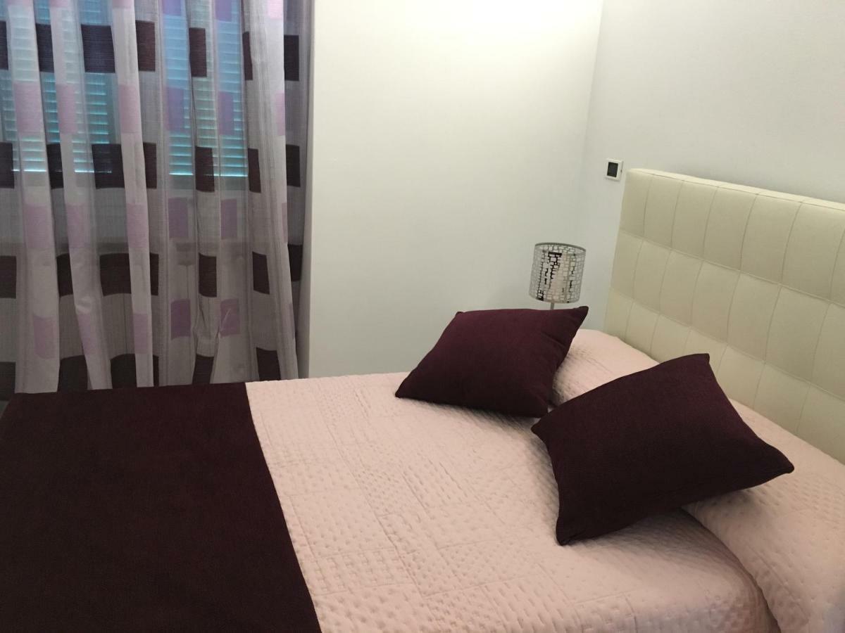 Station'S Windows Apartment ลาสเปเซีย ภายนอก รูปภาพ