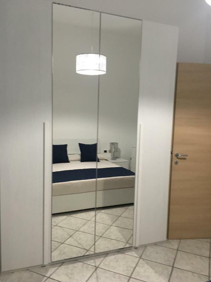 Station'S Windows Apartment ลาสเปเซีย ภายนอก รูปภาพ